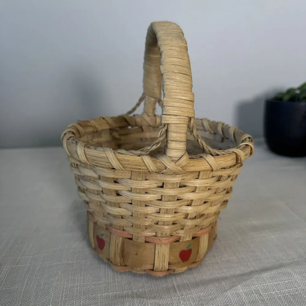 Vintage Country Farmhouse Hand Painted Apple Woven Basket 1990 90s Cottagecore
